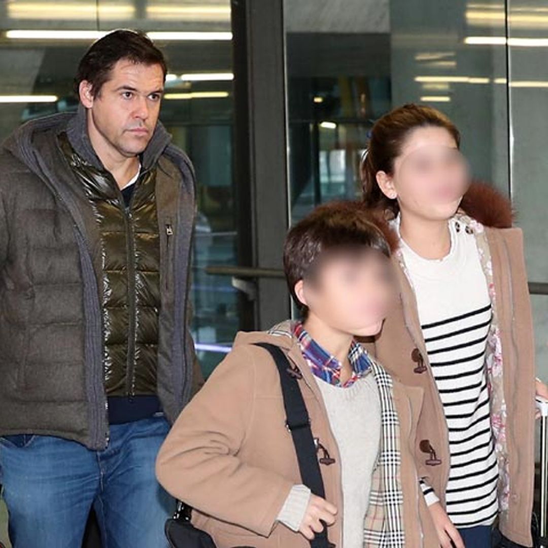 Luis Alfonso de Borbón regresa a España con sus hijos tras ser padre por cuarta vez