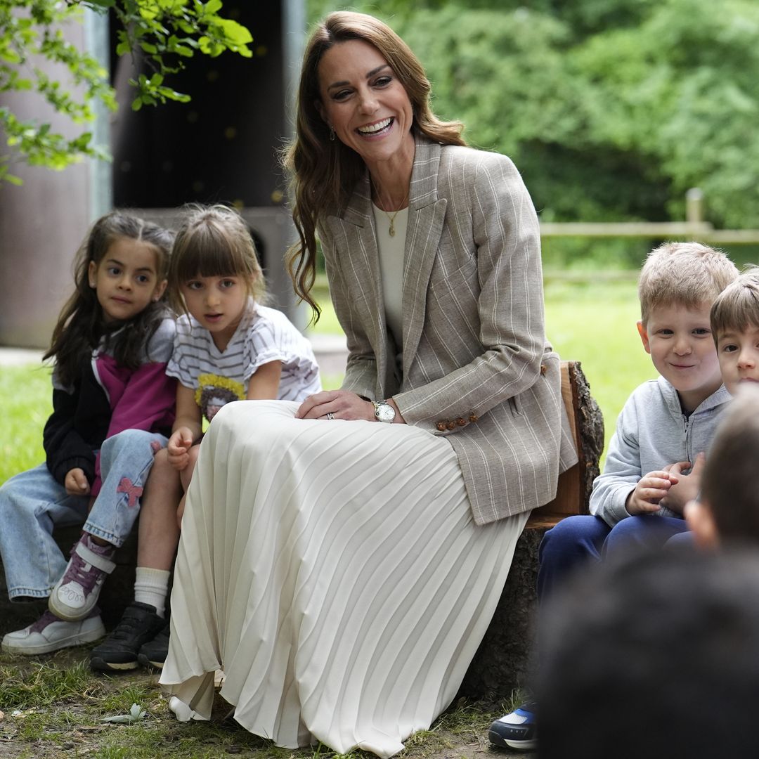 Kate Middleton, más Diana de Gales que nunca, en su visita a una escuela infantil en Italia