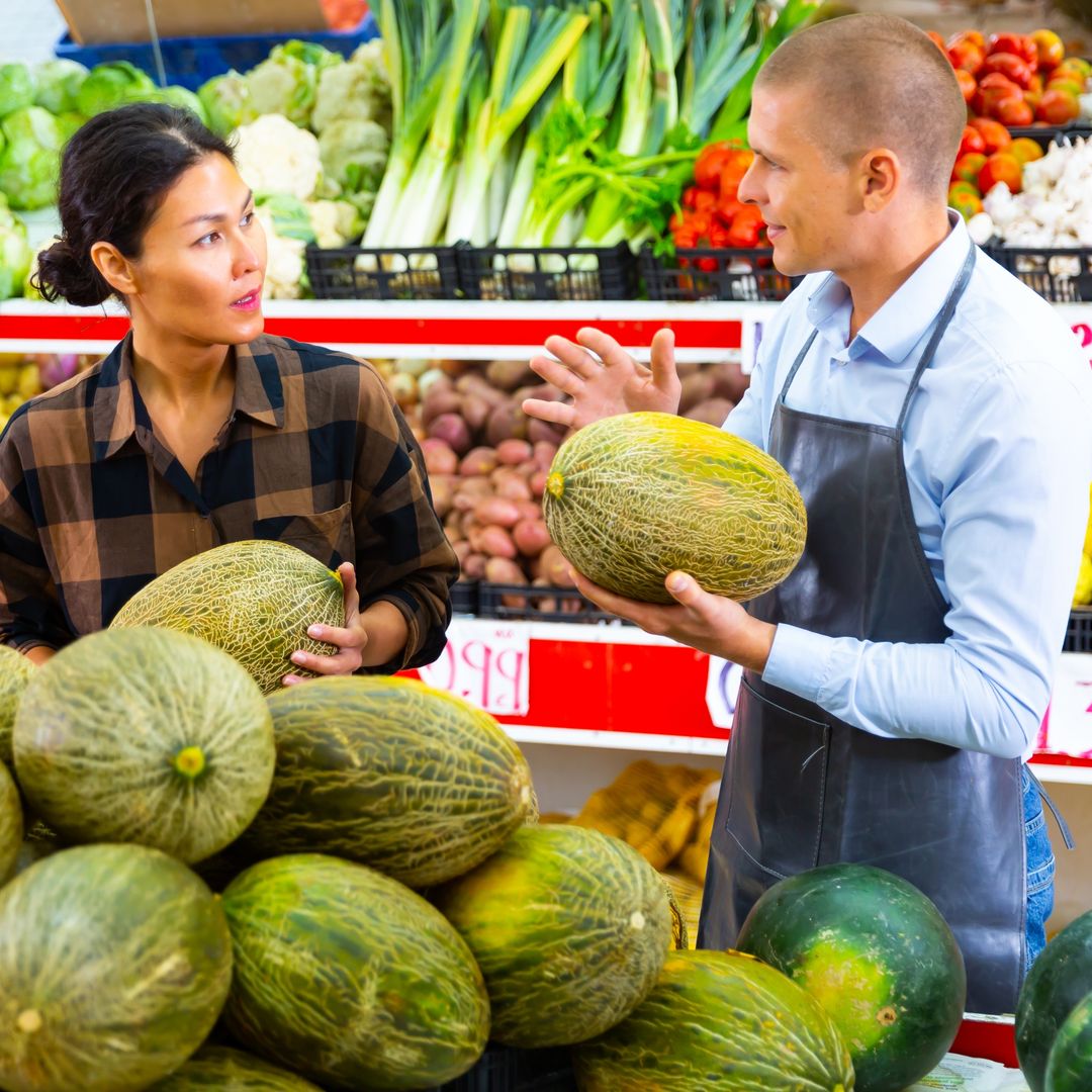 Cómo saber si un melón está maduro y dulce sin abrirlo: trucos de frutero que no fallan
