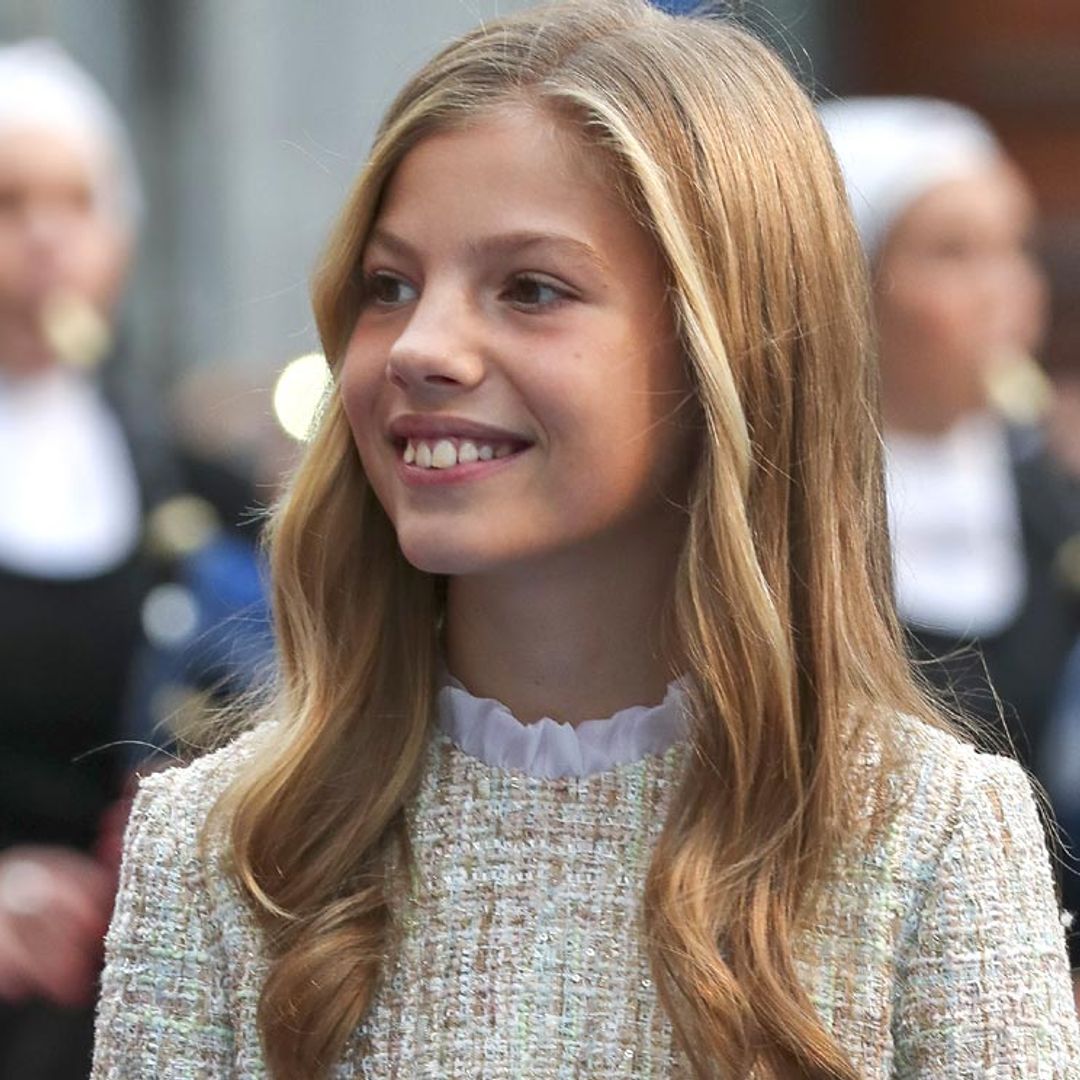 En 15 looks, así se ha diferenciado la infanta Sofía de su hermana este año