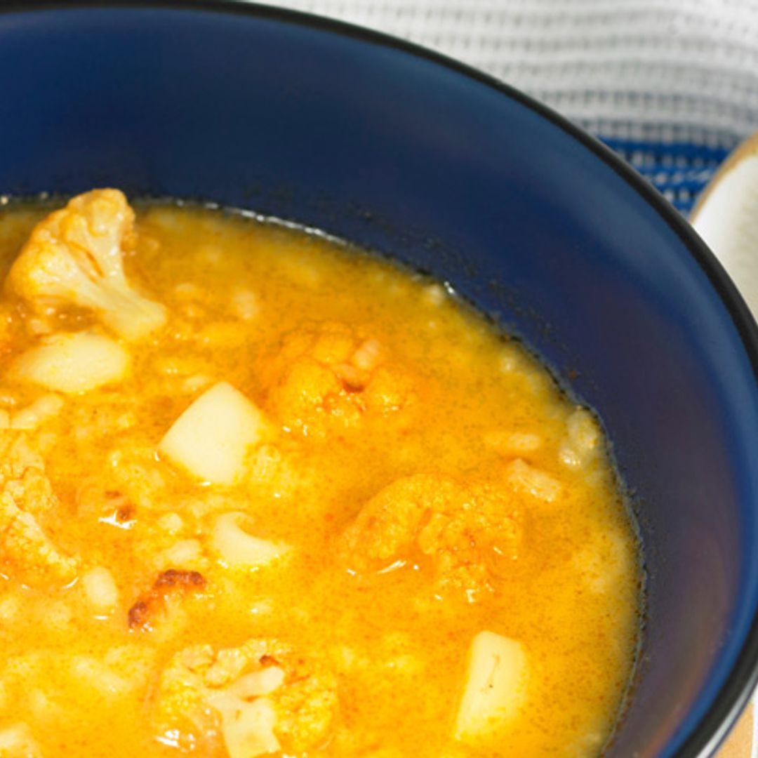 Arroz caldoso de coliflor y calamares