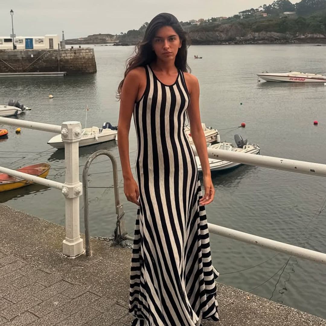 Lucía Rivera conquista Asturias con el vestido de rayas de Mango que te hace ver mucho más alta