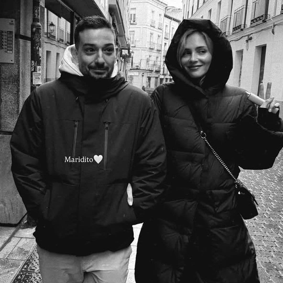 Andrea Duro con su "maridito"