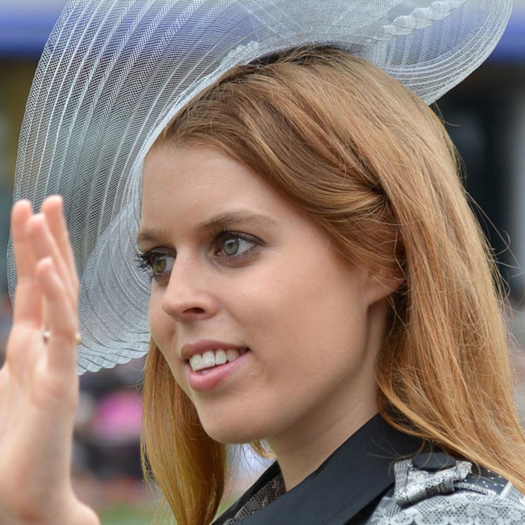 El tradicional anillo de boda de Beatriz de York y la elección de su primera tiara