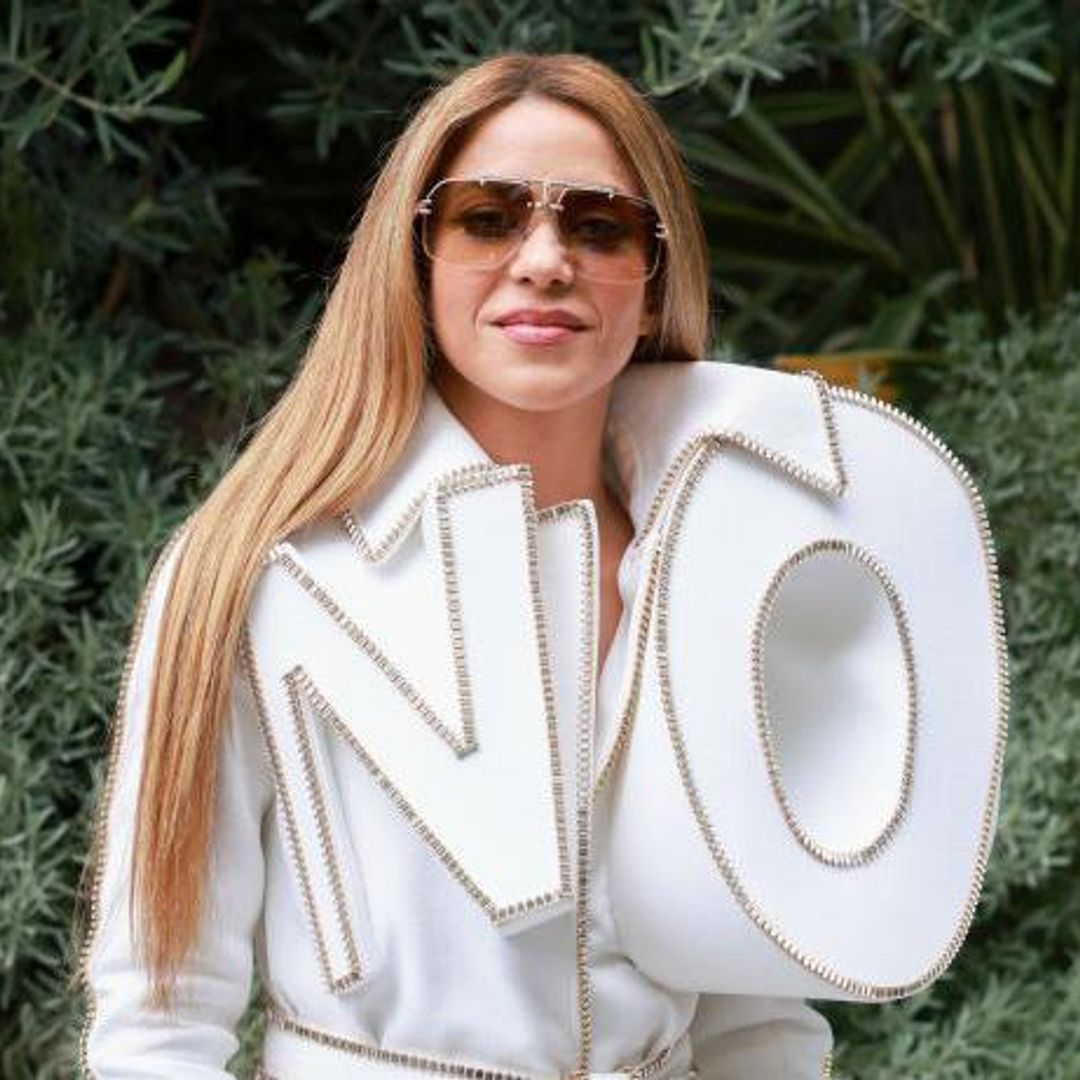 El significado detrás del look de Shakira en la Paris Fashion Week