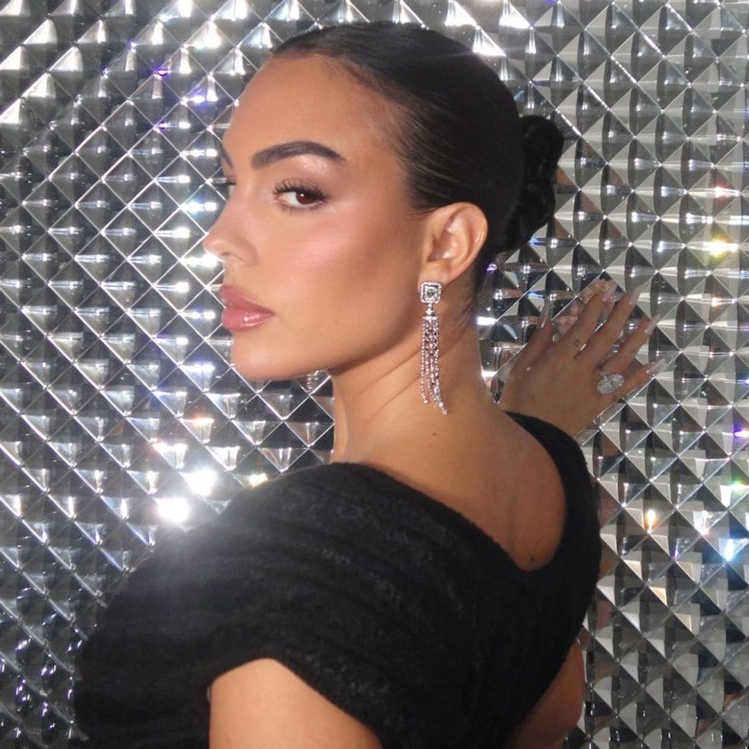 Georgina Rodríguez, fiel a las uñas de bailarina que alargan las manos hasta el infinito