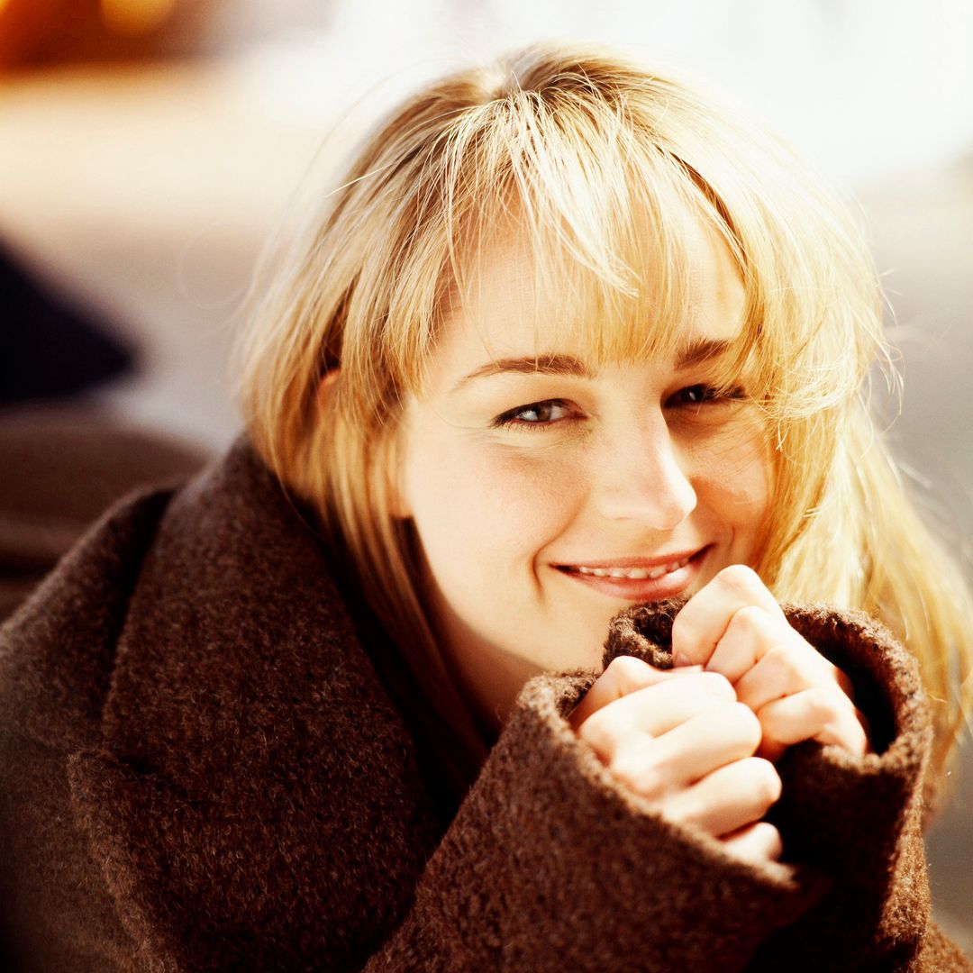 La actriz Helen Hunt posando para una revista en 1995