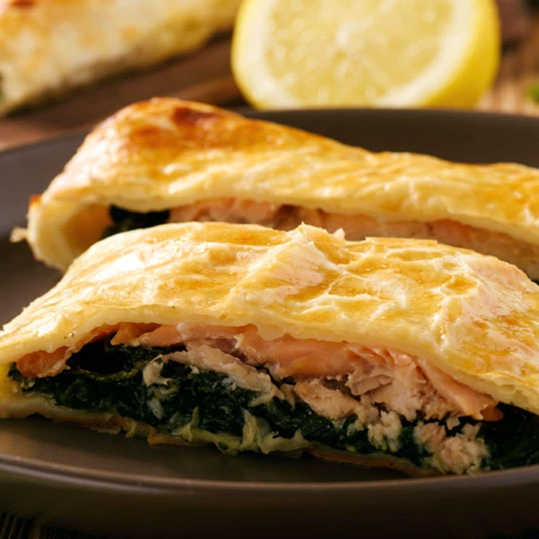 Pastel hojaldrado de salmón