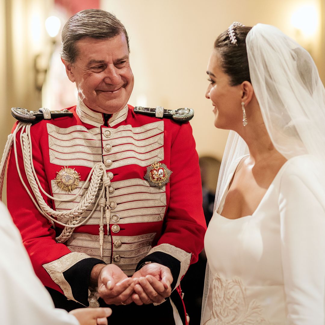 Cayetano y Bárbara, como nunca les habíamos visto: las fotos de la boda que demuestran que es AMOR con mayúsculas