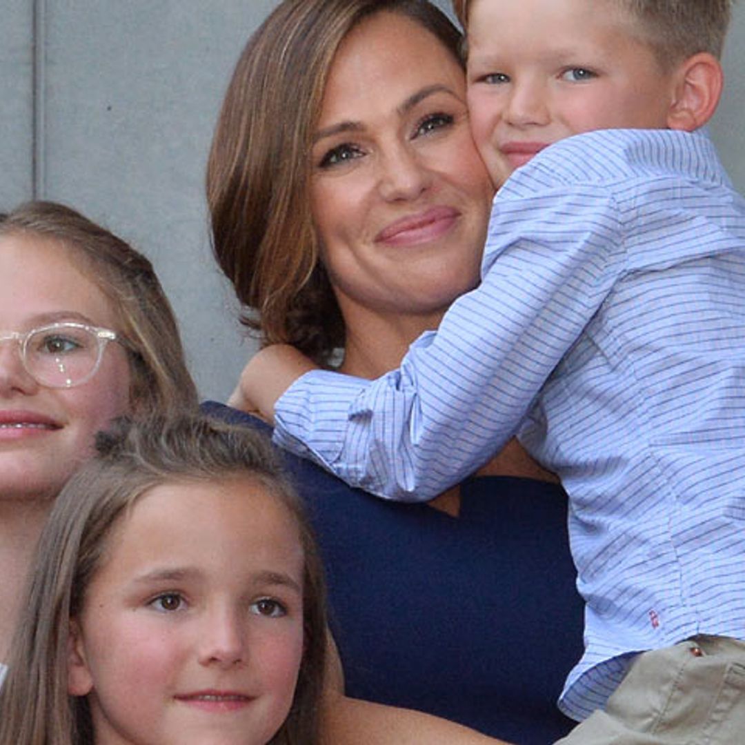 Jennifer Garner recibe su Estrella de la Fama el mismo día en que sale a la luz un supuesto nuevo romance de Ben Affleck