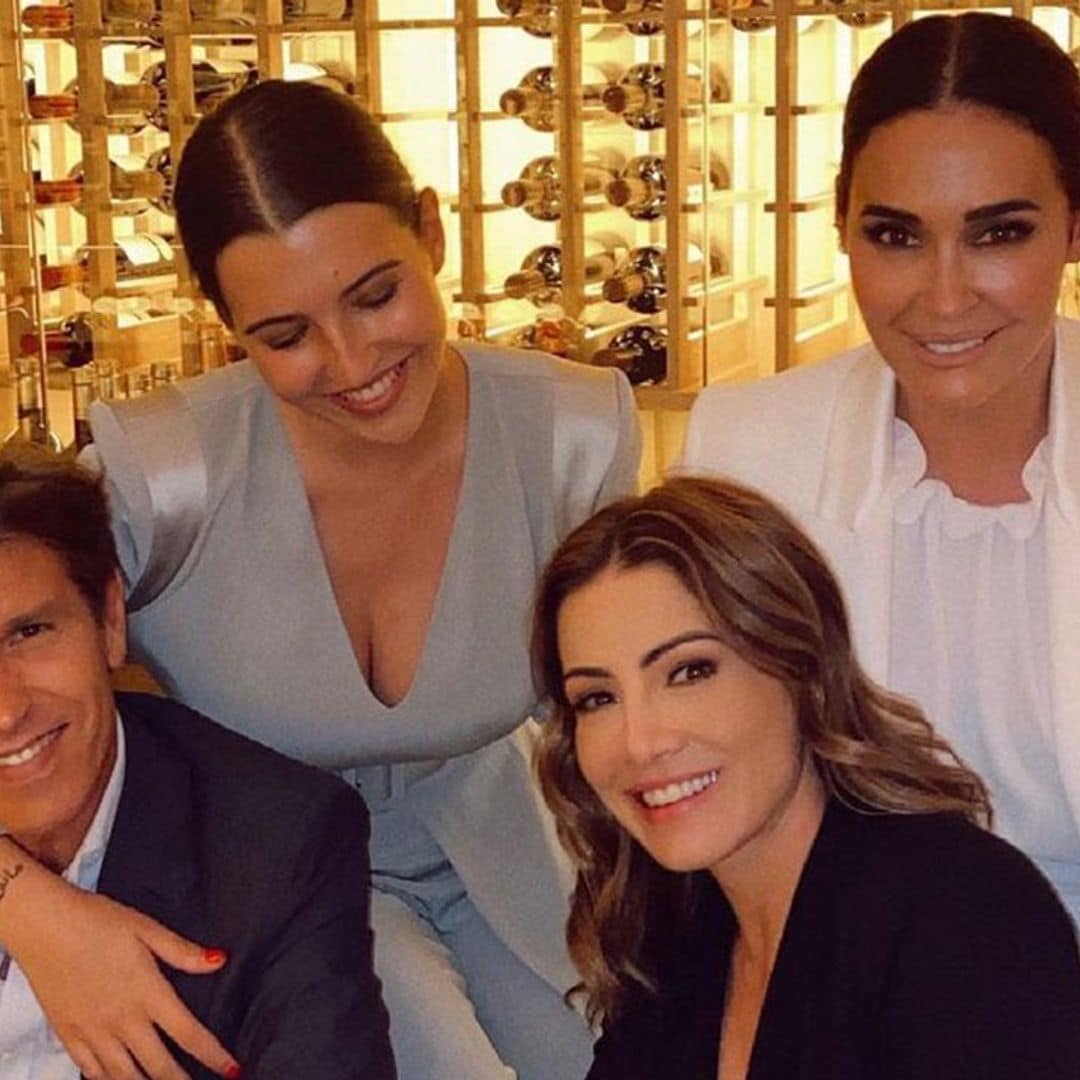 La hija de Vicky Martín Berrocal y Manuel Díaz, El Cordobés, reúne a sus padres el día de su graduación