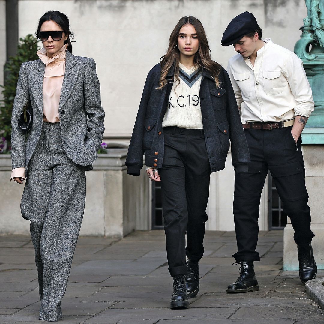 Junto a Victoria Beckham y Brooklyn, con quien mantuvo una relación en 2018