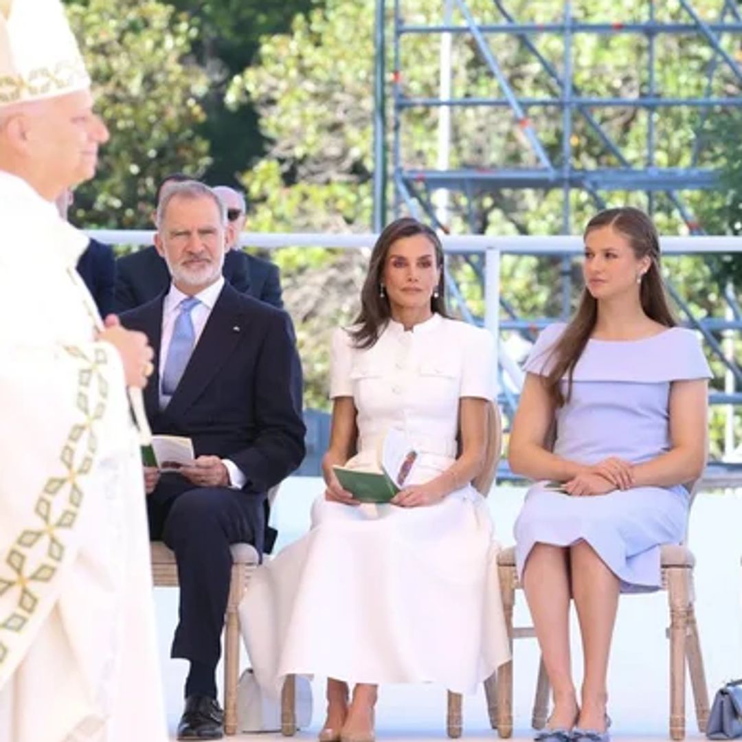 Cristina Reyes, estilista, sobre los looks de la princesa Leonor en la visita del Papa: "Marcar su silueta ha sido un acierto"