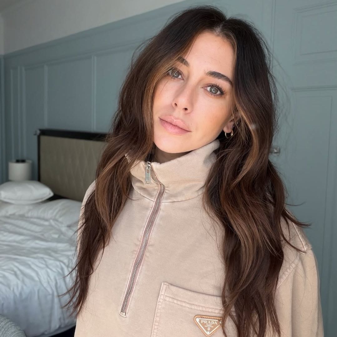 María Roberts, peluquera, sobre el último peinado de Blanca Suárez: "Vuelve el pelo con un poquito de frizz, pero de una manera natural, elegante y sencilla"