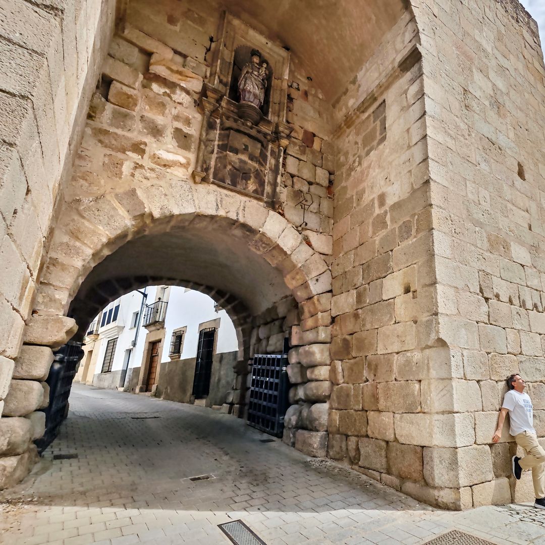 Una de las puertas de las murallas romanas de Coria, Cáceres