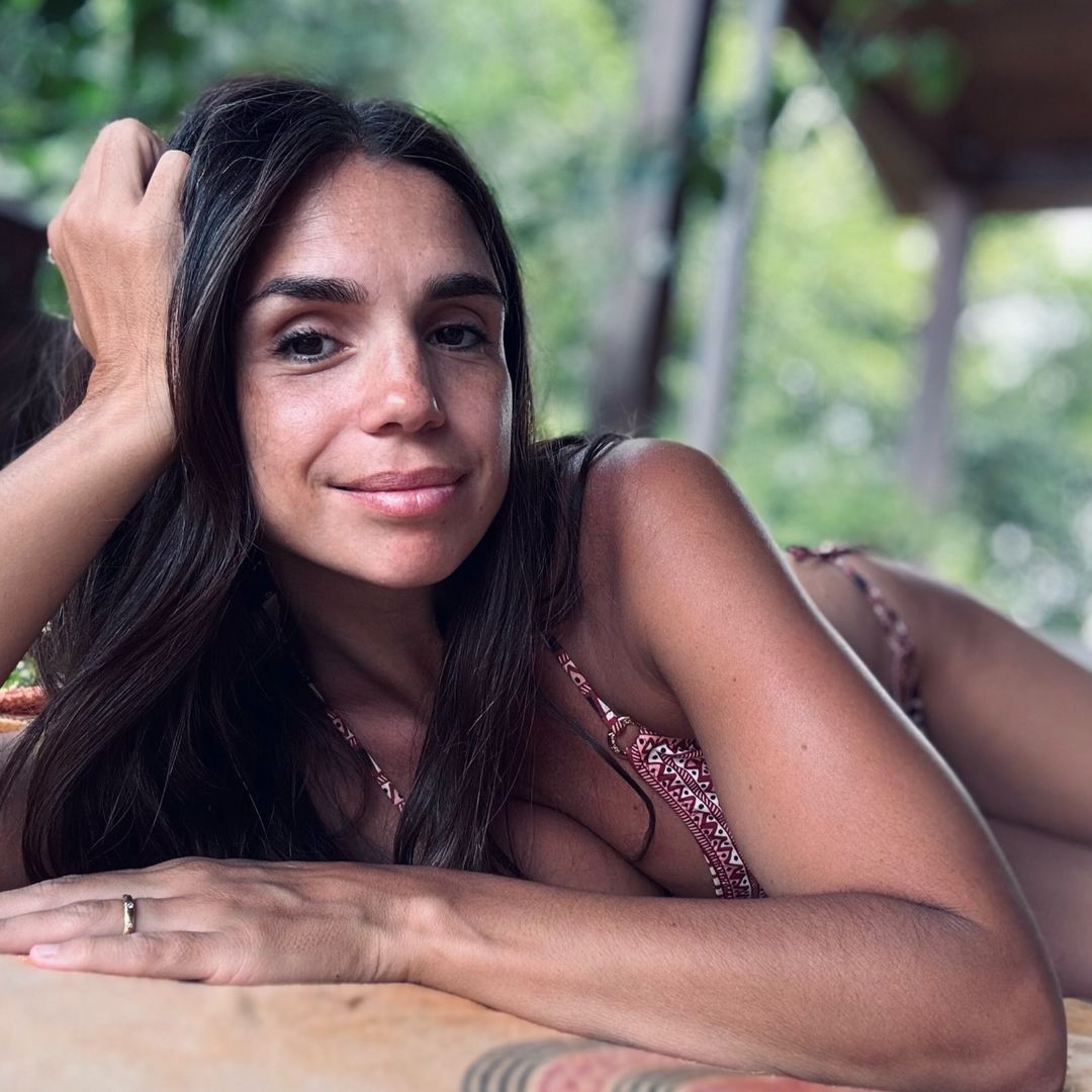 Elena Furiase causa furor con su último posado en bikini a sus 38 años: "Belleza salvaje"