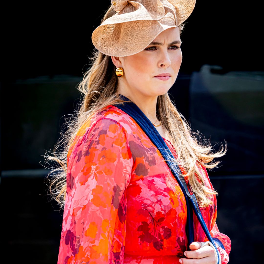 De una boda en Jerez a un evento militar: Amalia de Holanda recicla su vestido comodín
