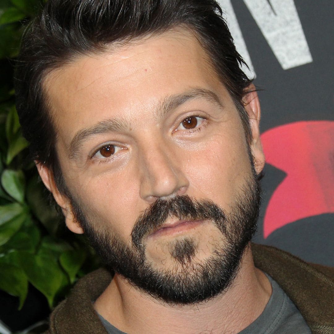 Diego Luna por fin abraza a su hija, que ha superado el coronavirus: 'Significó la vida'
