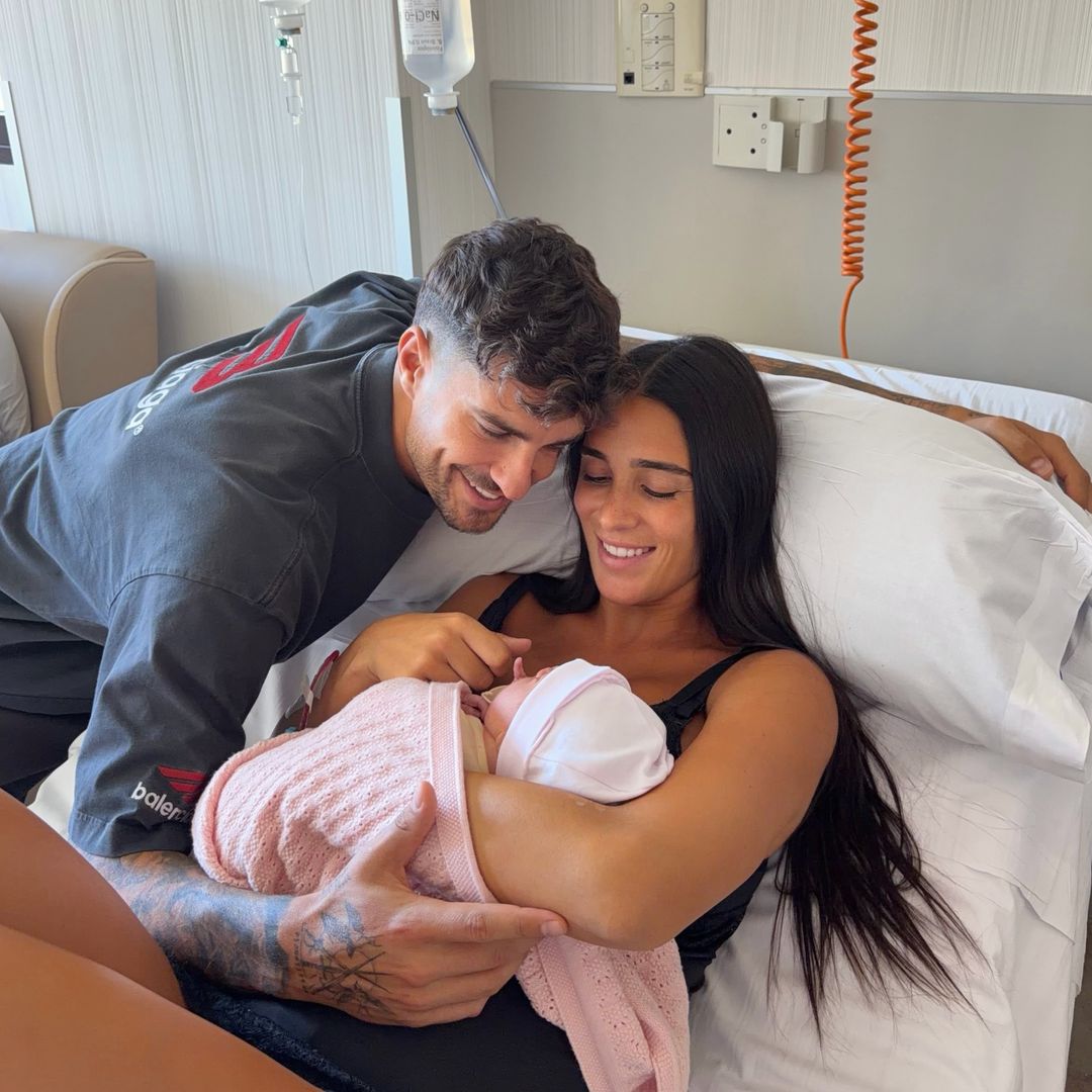 Claudia Martínez y Mario González, de 'La isla de las tentaciones' padres de su primera hija en común, Valentina
