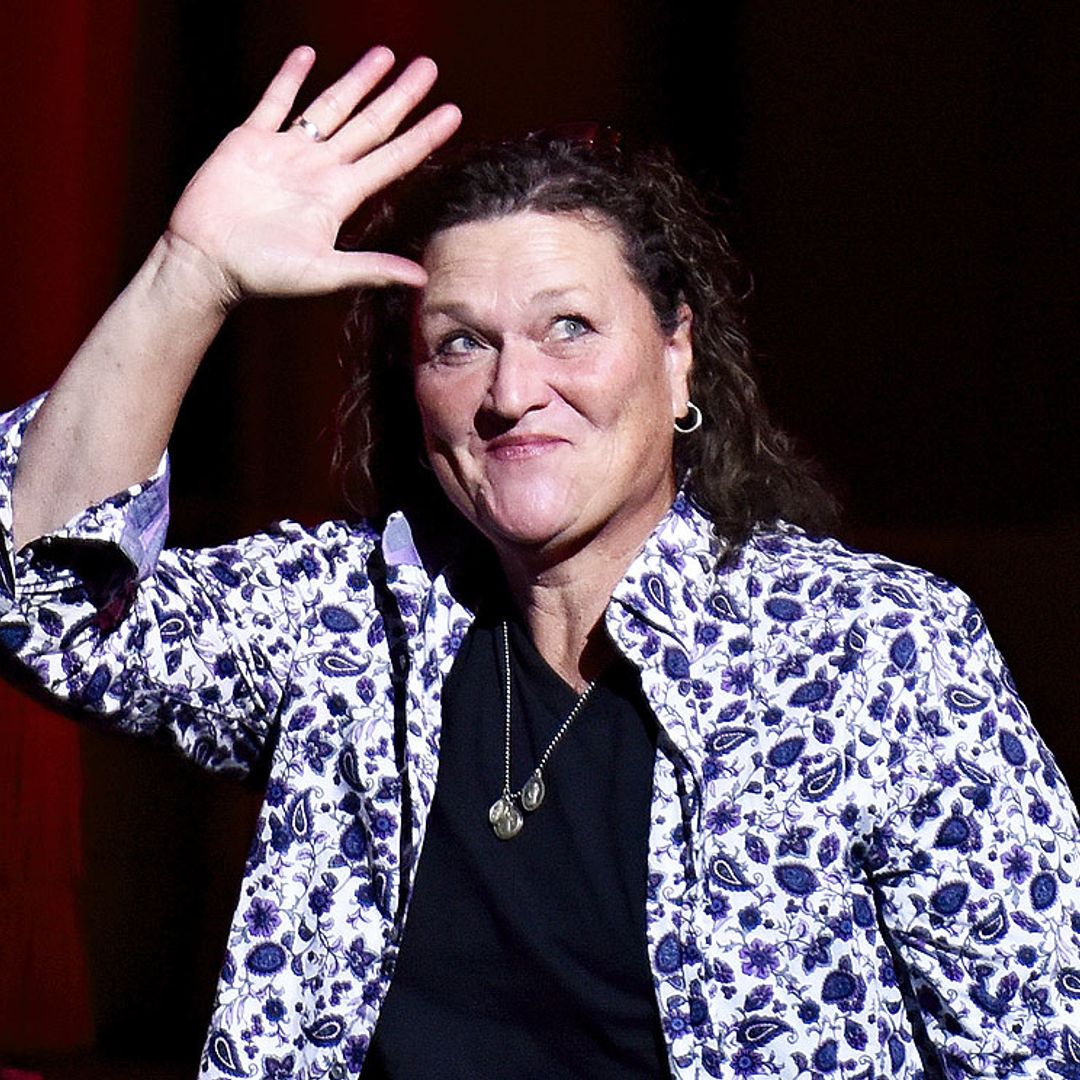 Dot-Marie Jones, la entrenadora Beiste en 'Glee', operada de urgencia por un ataque al corazón