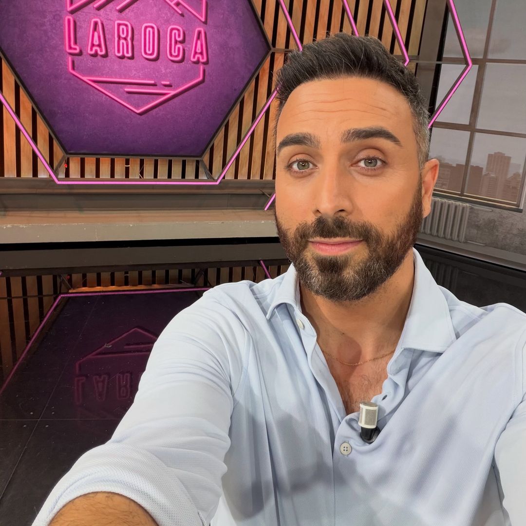 Rafa Rodrigo, periodista de 'La Roca', sufre un ataque de ansiedad en pleno directo: "Me estoy quedando sin voz"