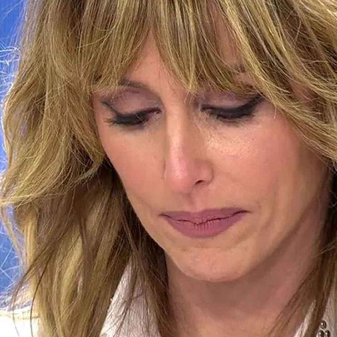 Emma García rompe a llorar en directo al recibir una carta de alguien 'muy especial' y la llamada de su madre