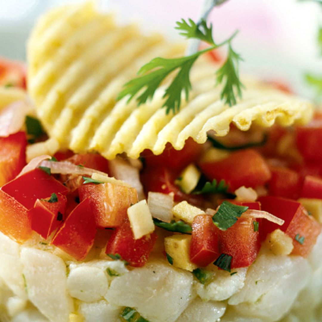 Tartar de lubina y pimiento rojo