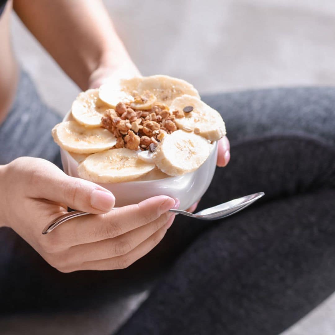 ¿Por qué es importante consumir alimentos ricos en potasio en la dieta?