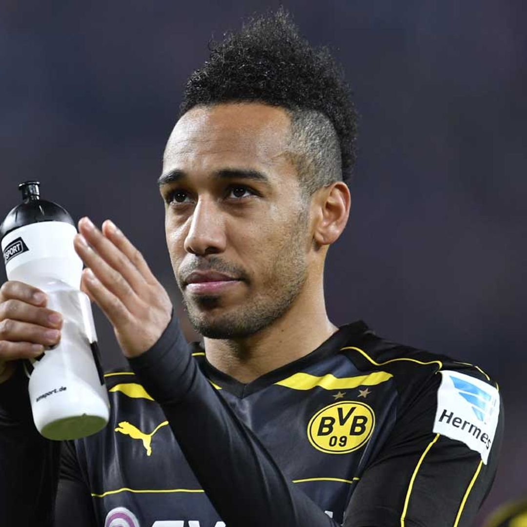 Roban a punta de pistola y agreden al jugador del Barça Aubameyang en su casa de Castelldefels