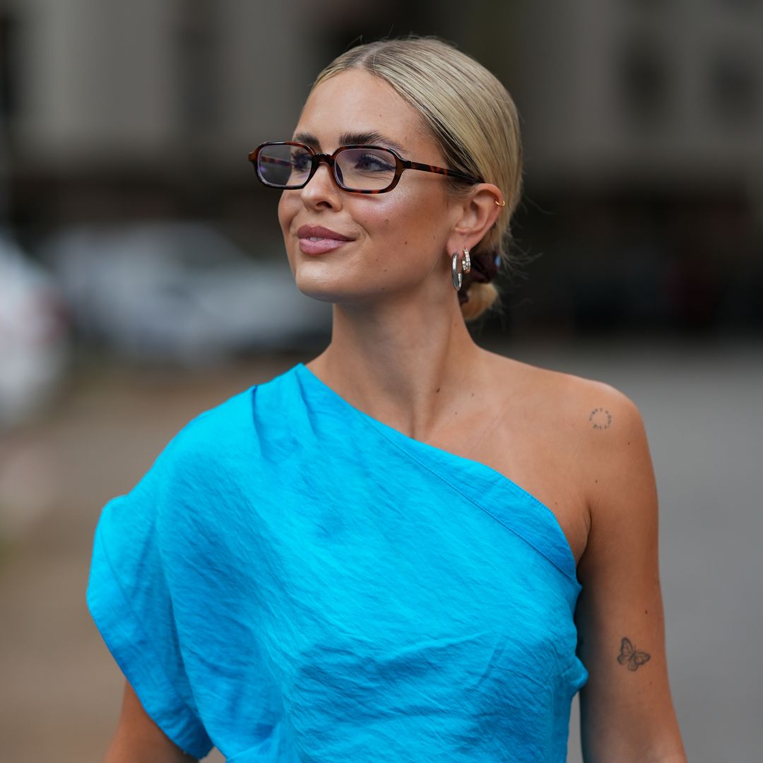 12 peinados para media melena que sientan muy bien cuando te estás dejando crecer el pelo