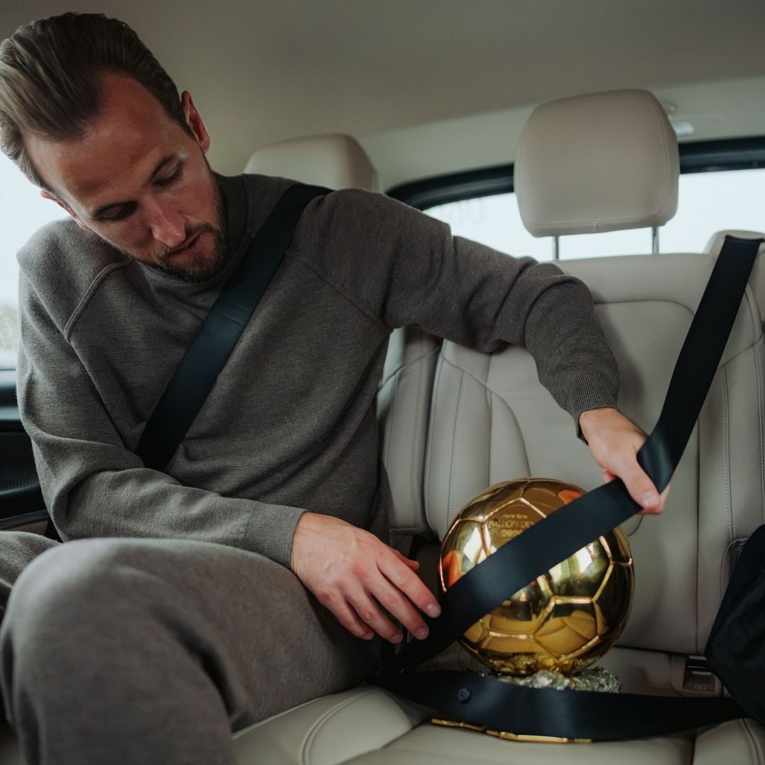 Harry Kane en los días siguientes a recoger el premio más importante de la vida de un futbolista a sus 33 años de edad