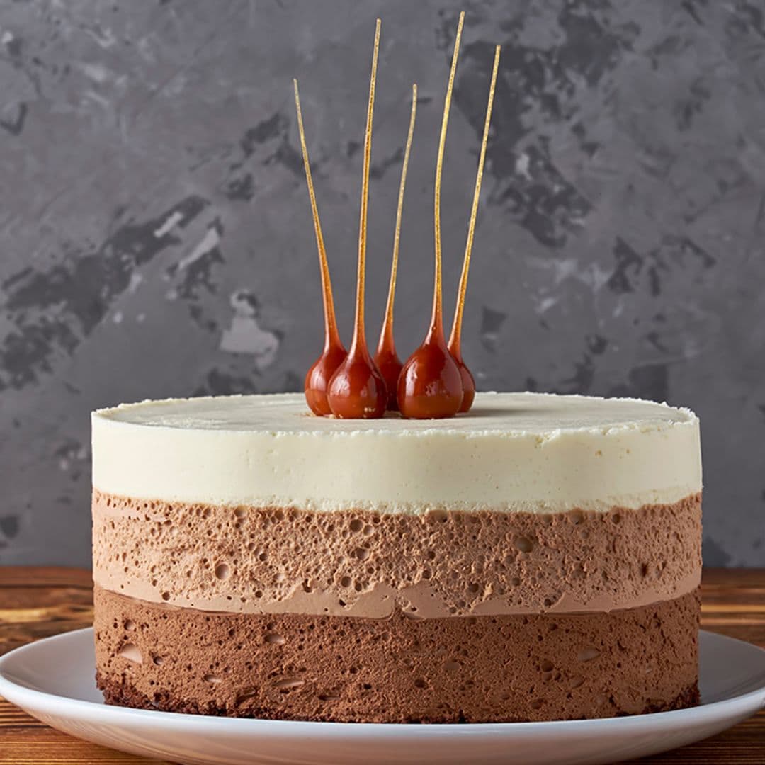 Cómo hacer una tarta de 3 chocolates más saludable