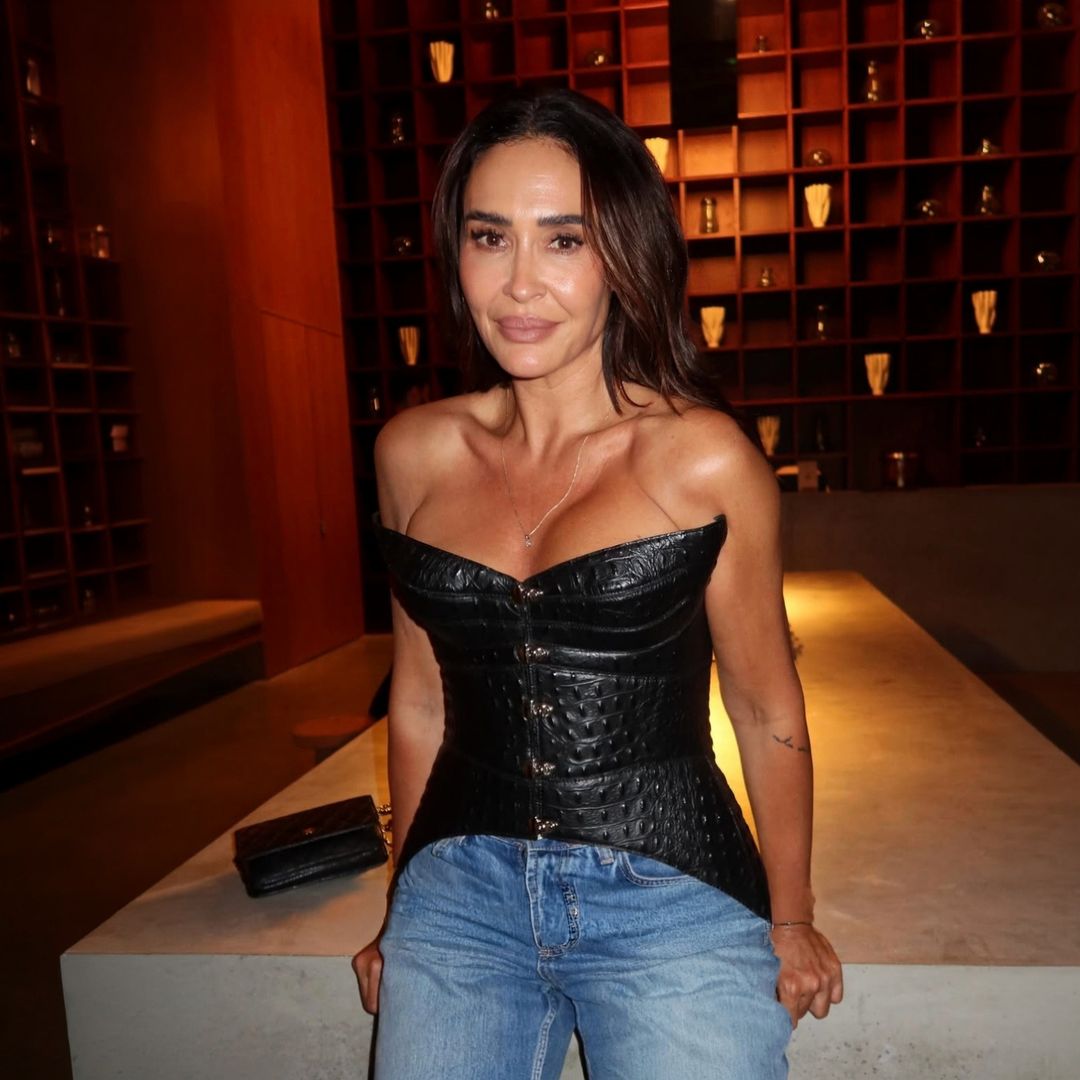 Vicky Martín Berrocal sorprende con su look más atrevido y juvenil: "He esperado 53 años para mi primer corsé"