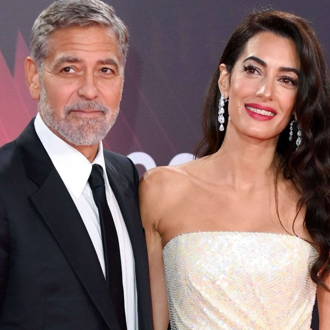 Amal y George Clooney celebran siete años de matrimonio con una espectacular reaparición sobre la alfombra roja