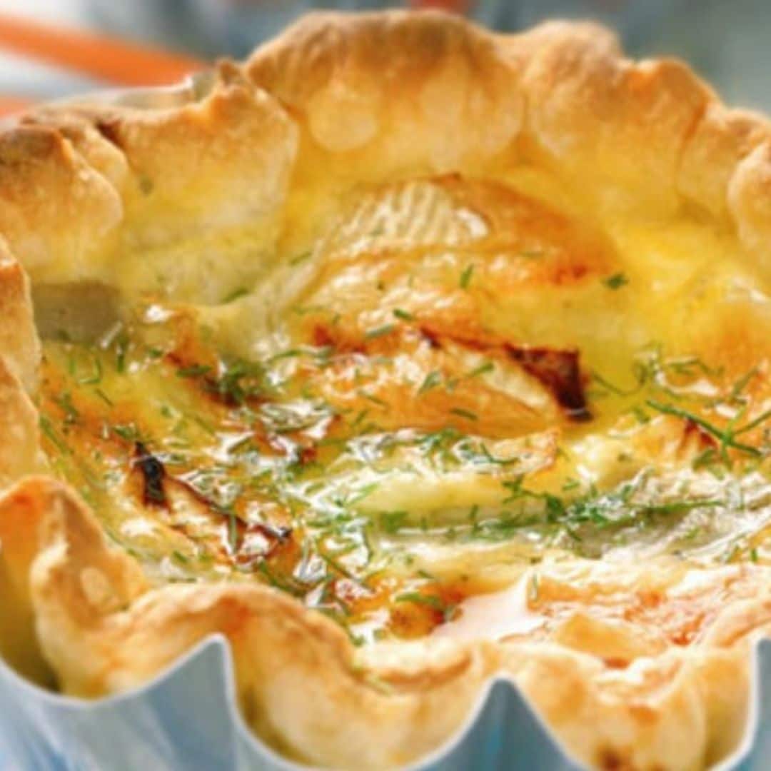 Pastel de queso brie y alcachofas