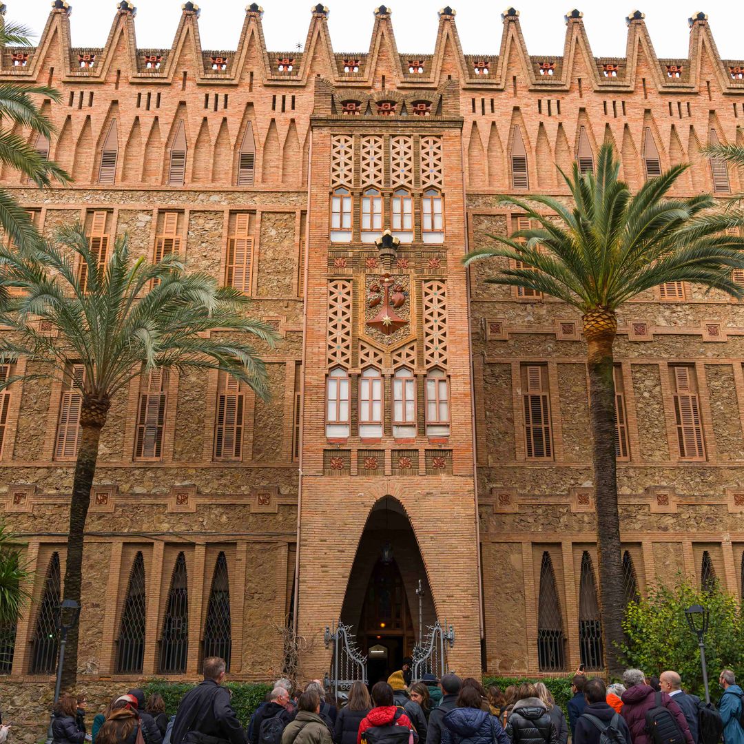 Colegio de las Teresianas, Gaudí, Barcelona
