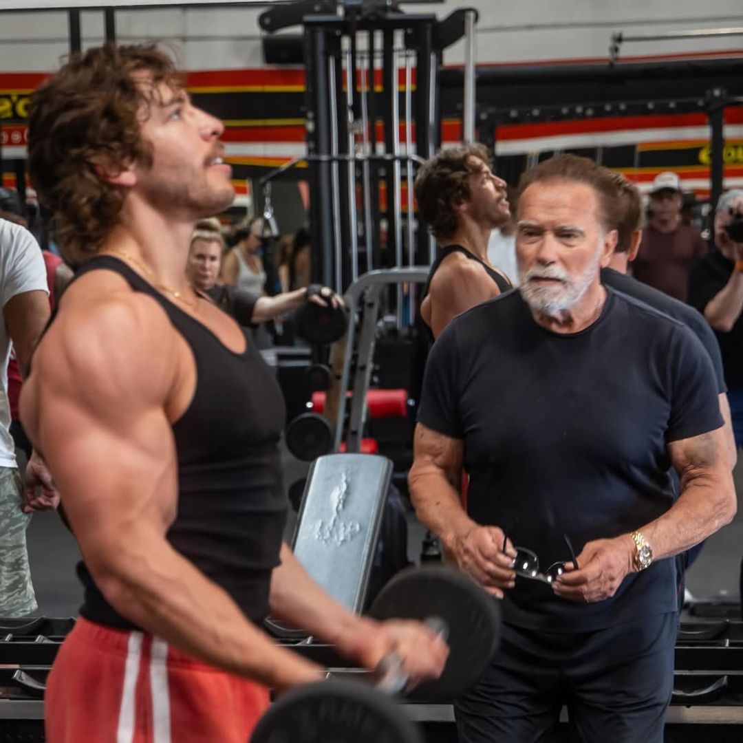 Joseph Baena, el hijo de Arnold Schwarzenegger que es idéntico a él, gana su primera competencia de culturismo