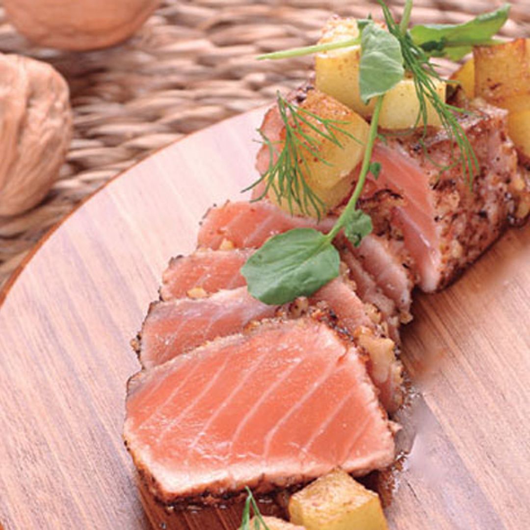 'Tataki' de salmón y nueces a la vainilla con toque de lima