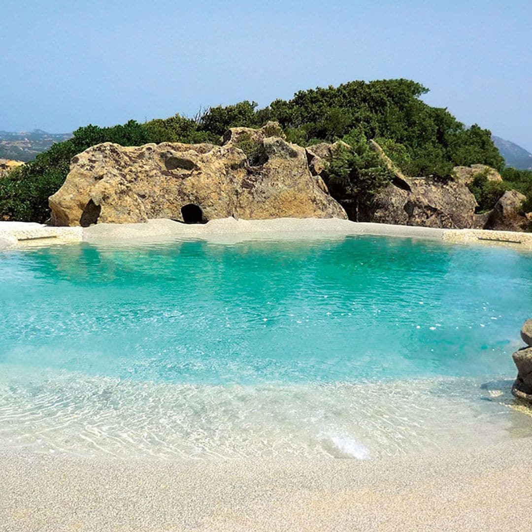 Piscinas de arena: ¿Quieres recrear la playa en tu propia casa?