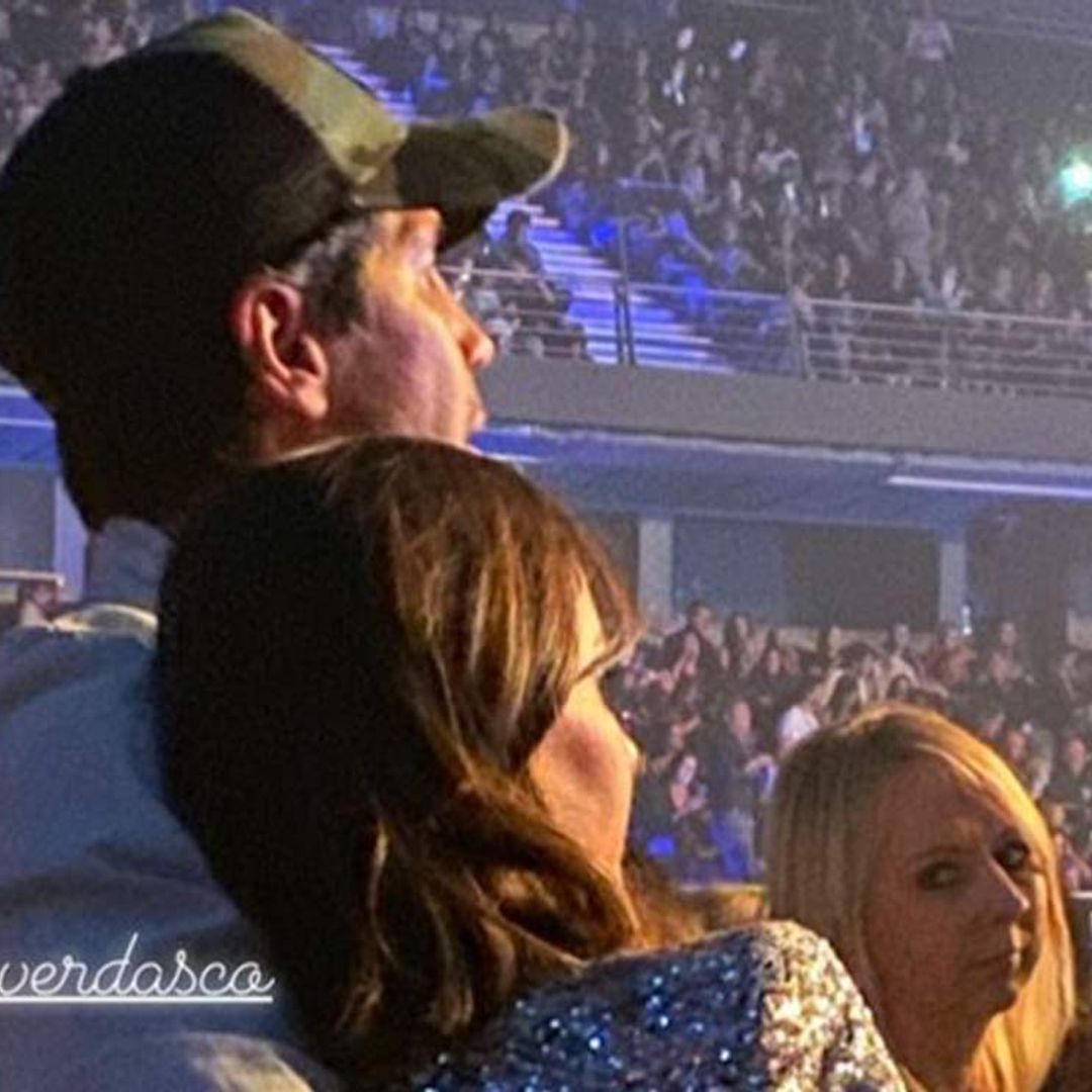 Ana Boyer y Fernando Verdasco, muy cariñosos celebrando su aniversario en el concierto de Enrique Iglesias