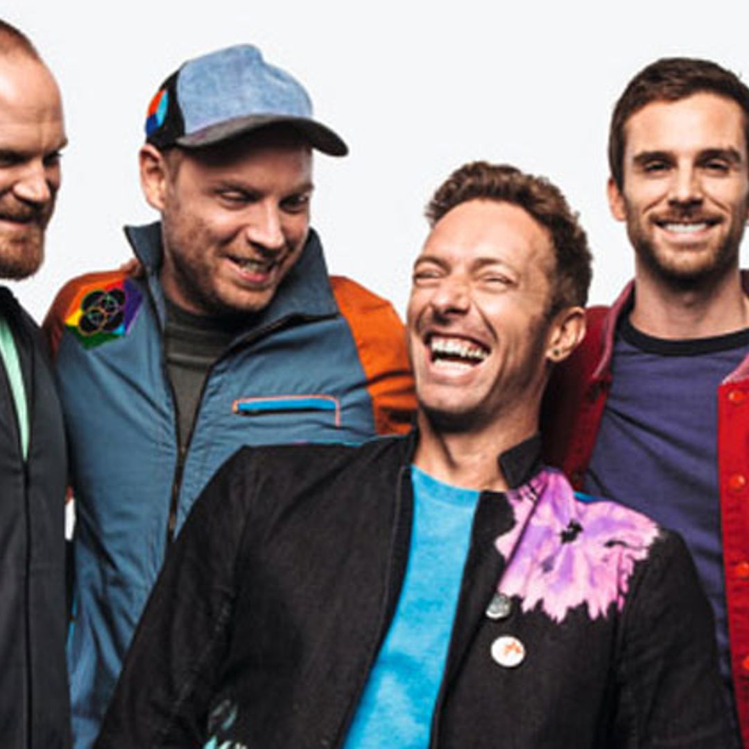 ¿Cuál es el motivo de la sonrisa de Chris Martin?
