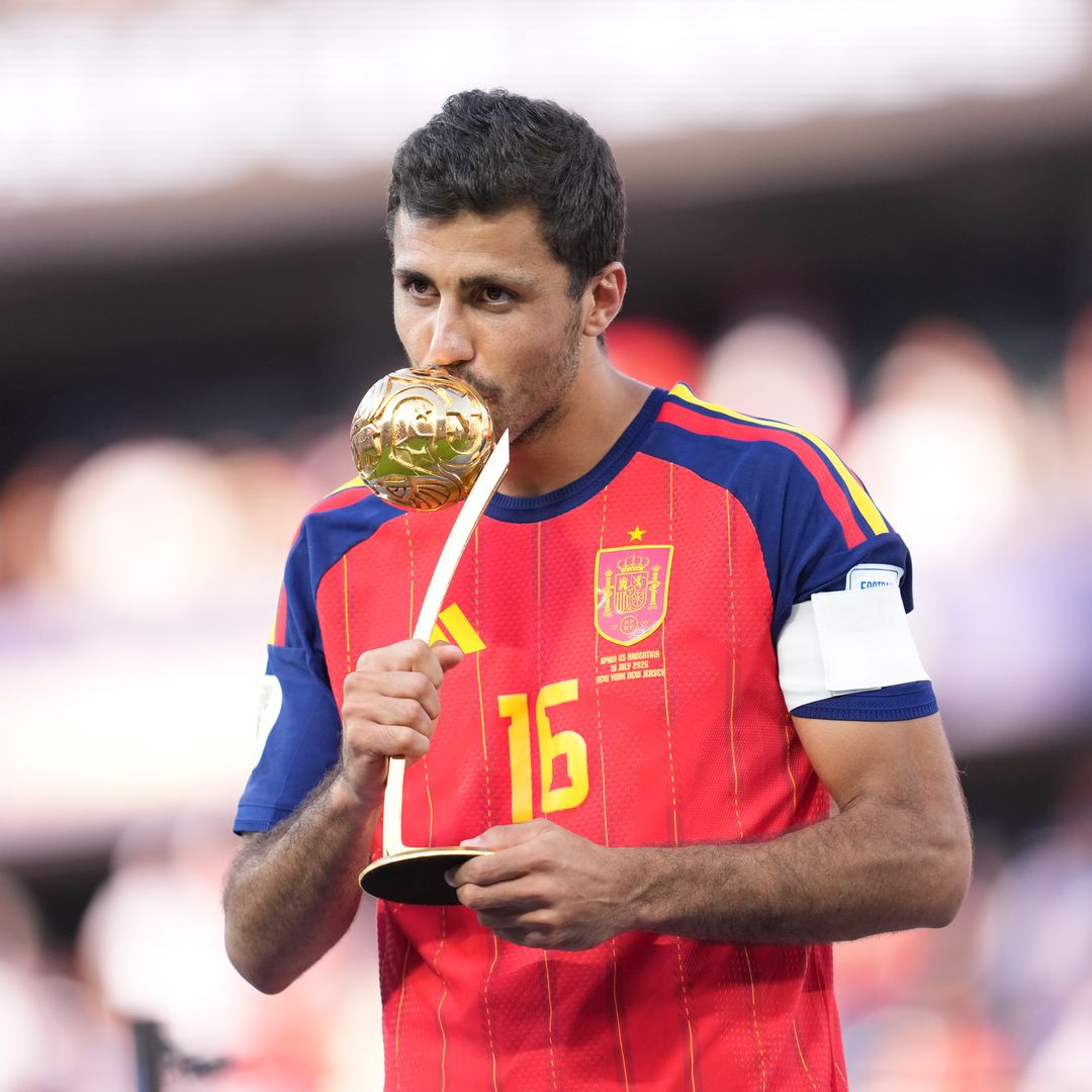 Rodri Hernández, mucho más que un Balón de Oro: su novia, su familia y la historia del hombre que ahora llega al Barça