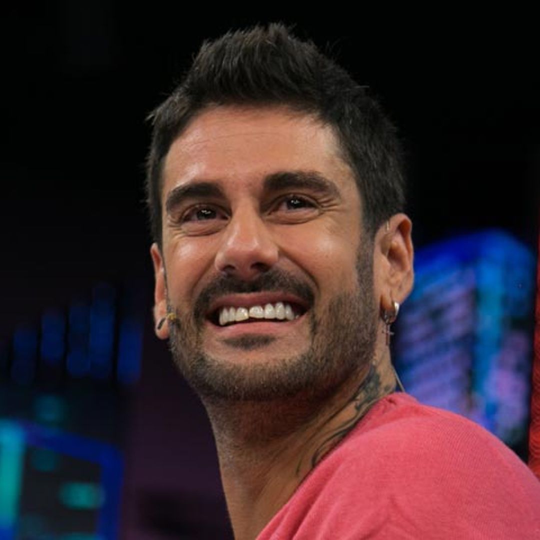 Melendi desvela si su cuarto bebé es niño o niña
