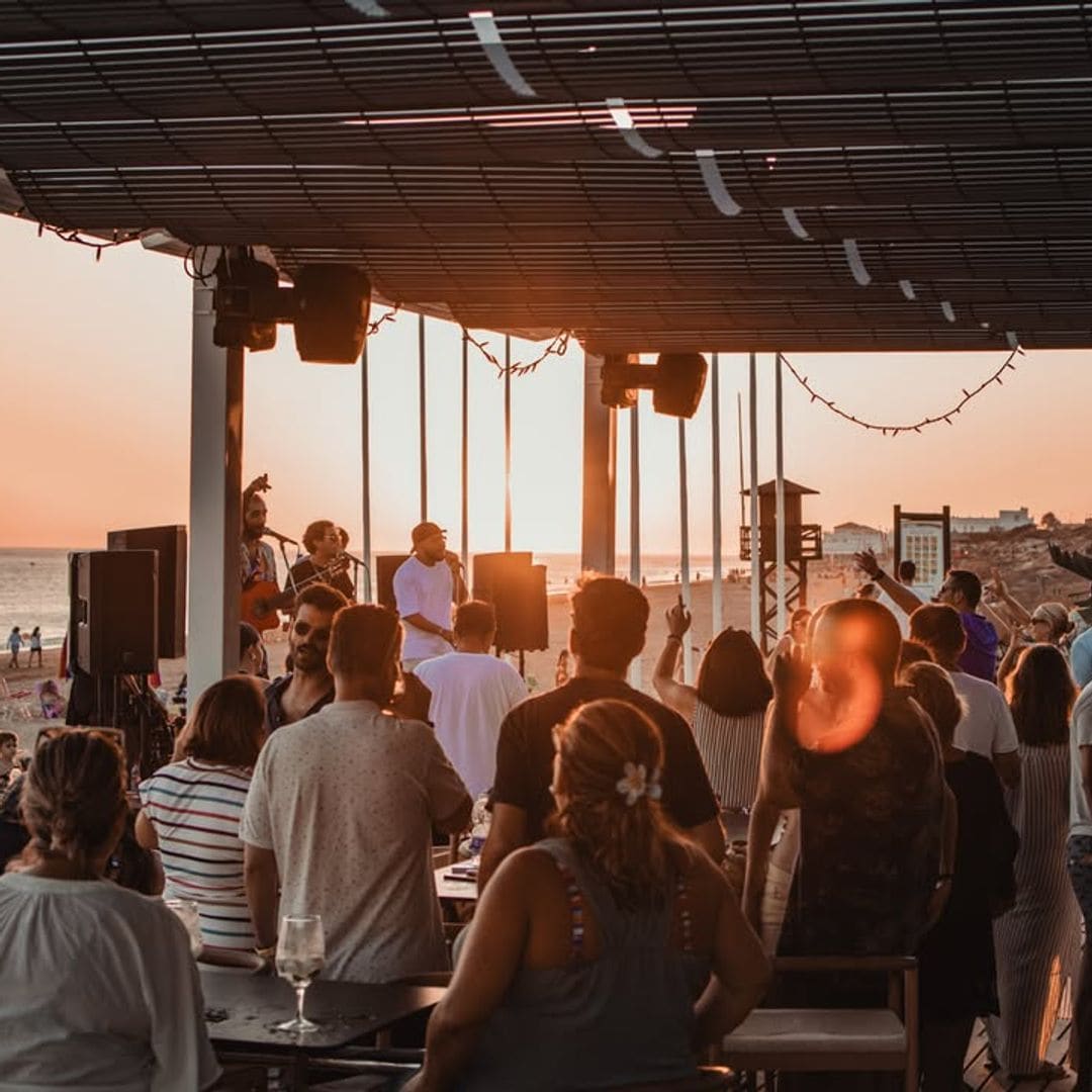 Los mejores chiringuitos de Cádiz: la lista definitiva para disfrutar de este paraíso
