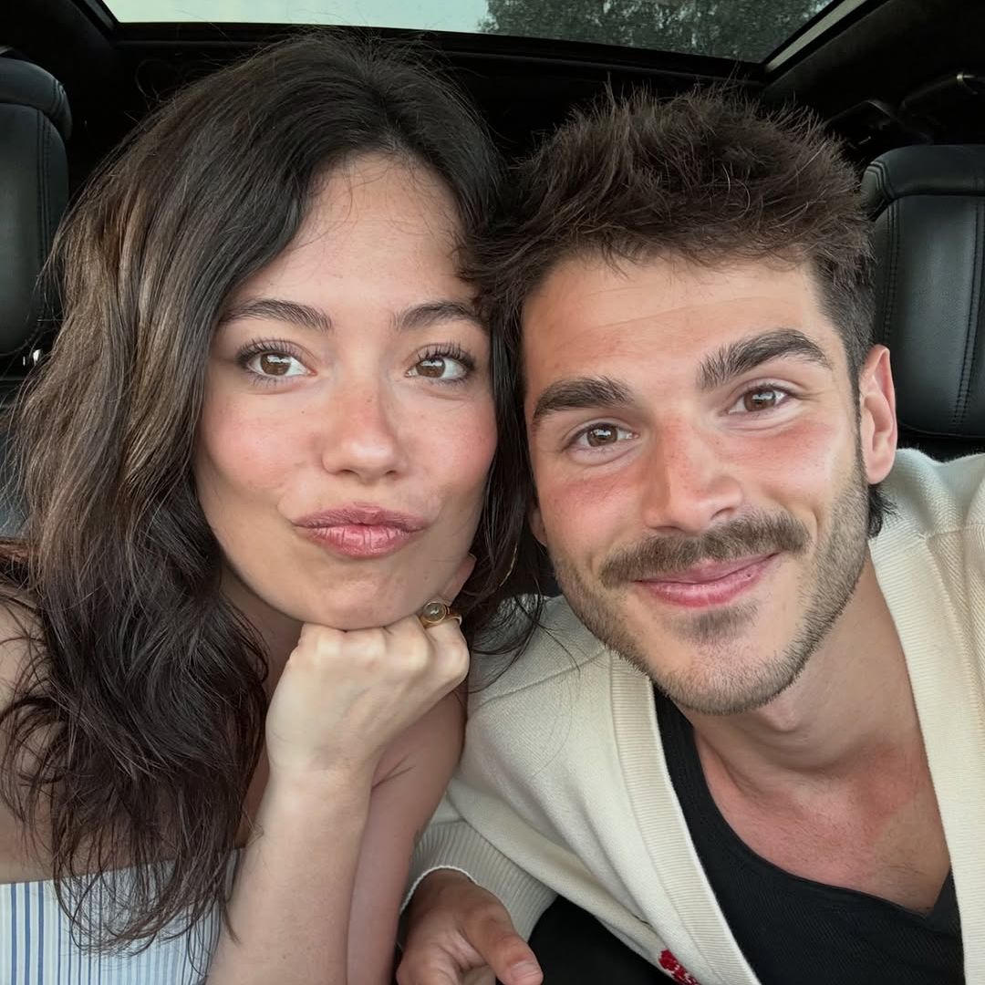 Anna Castillo y Álvaro Mel disparan los rumores de boda con un espectacular anillo de compromiso: "Te amo"