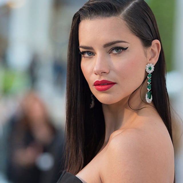 adriana lima sin maquillaje