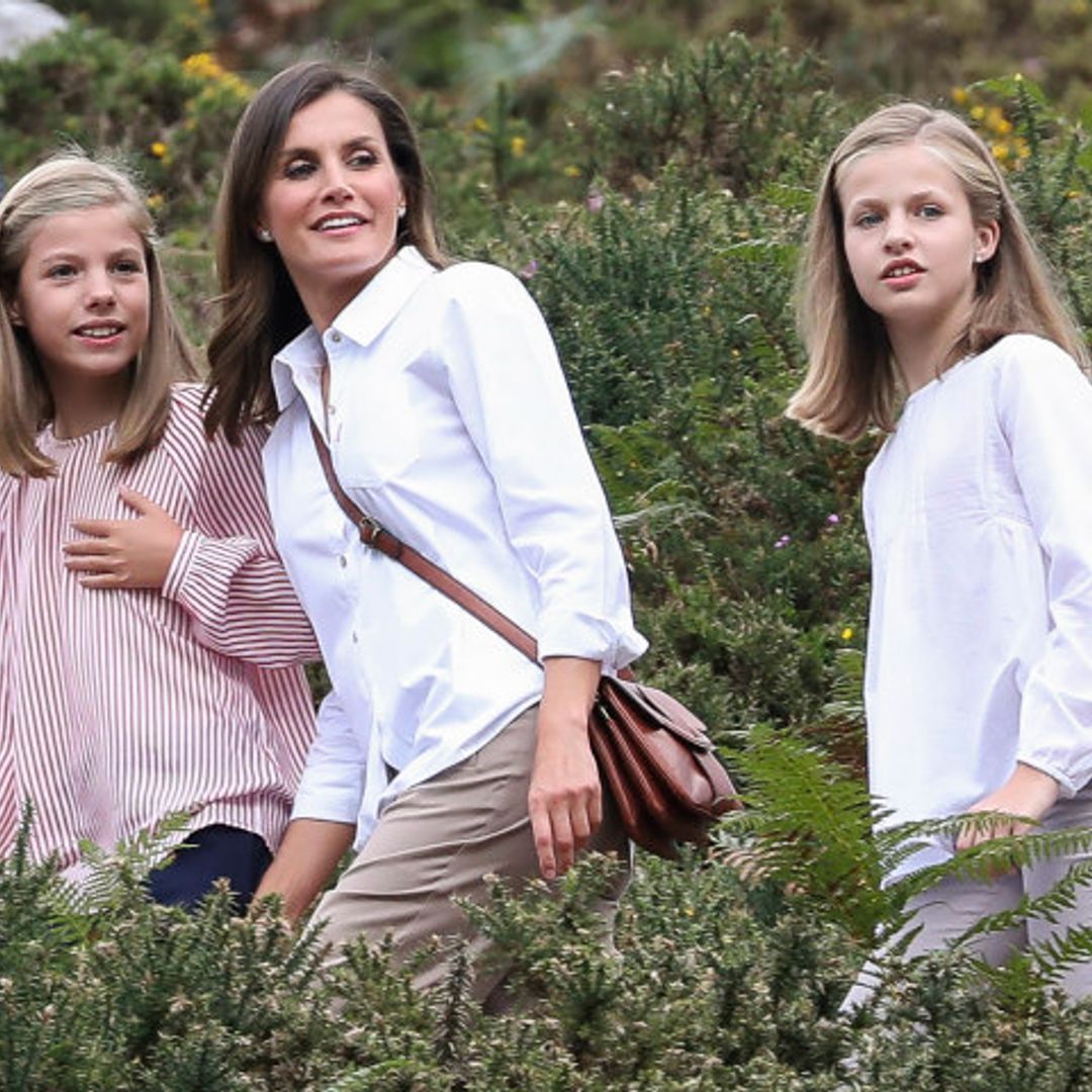 La camisa blanca con la que la reina Letizia hace un guiño a Asturias