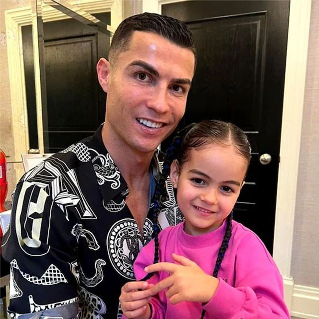 Cristiano Ronaldo con su hija Alana Martina