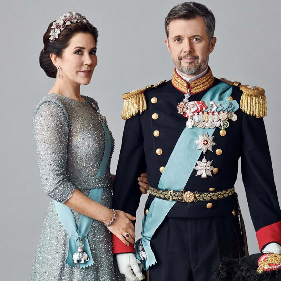 Federico y Mary de Dinamarca celebran por adelantado el 50º cumpleaños de la Princesa con unas imágenes dignas de Reyes