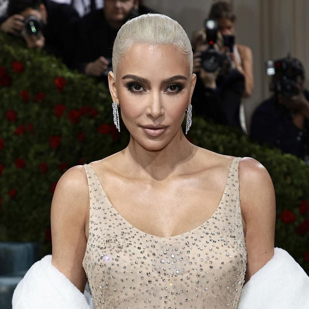 Experto asegura que Kim Kardashian sí dañó el icónico vestido de Marilyn Monroe
